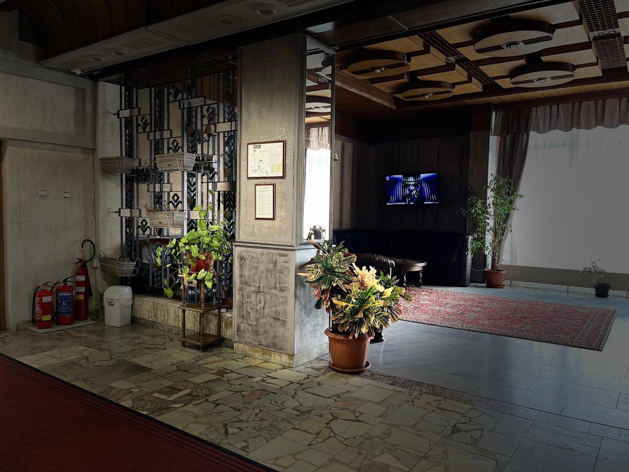 Park Hotel Ivailo 벨리코 터르노보 외부 사진