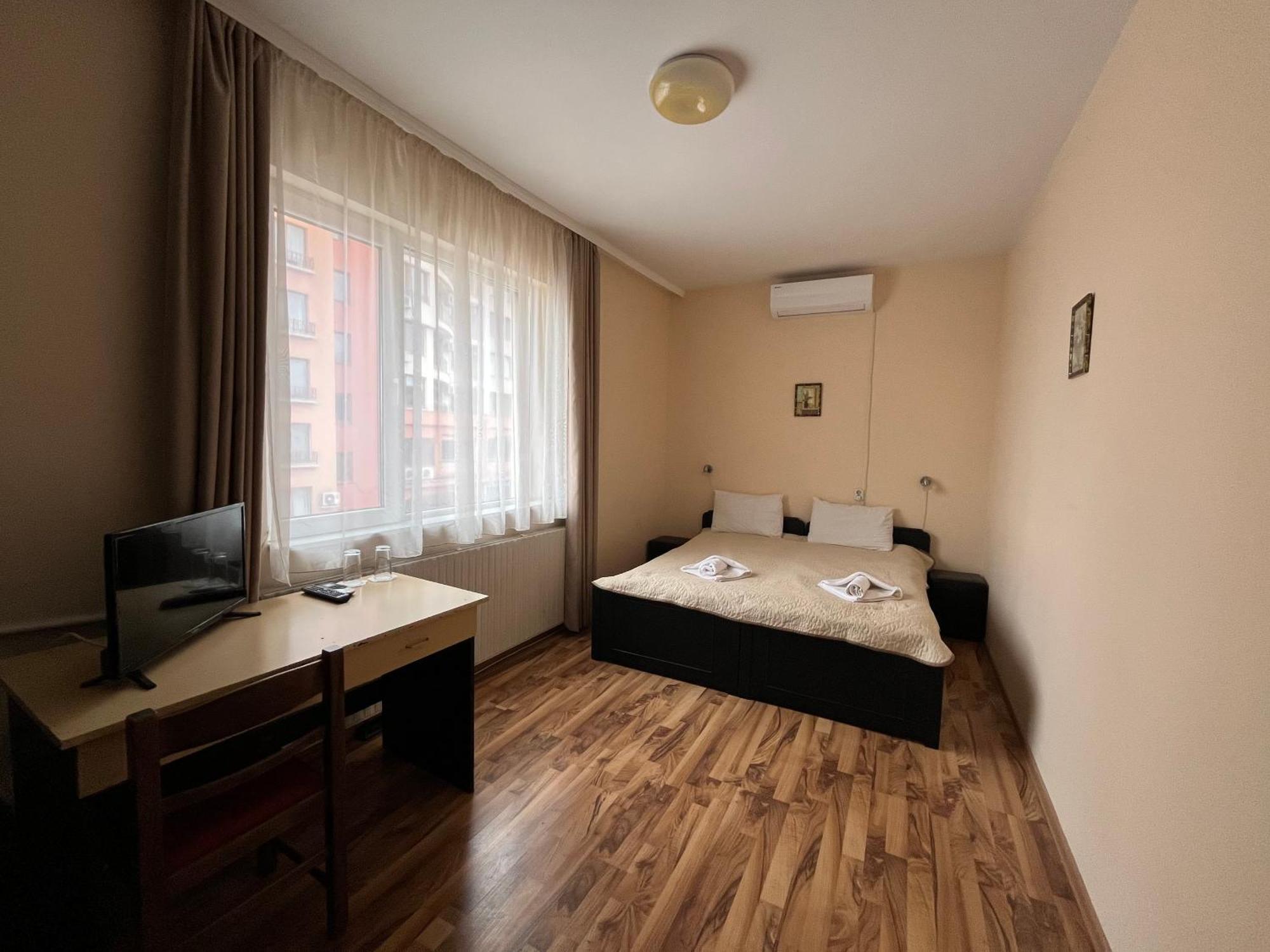 Park Hotel Ivailo 벨리코 터르노보 객실 사진