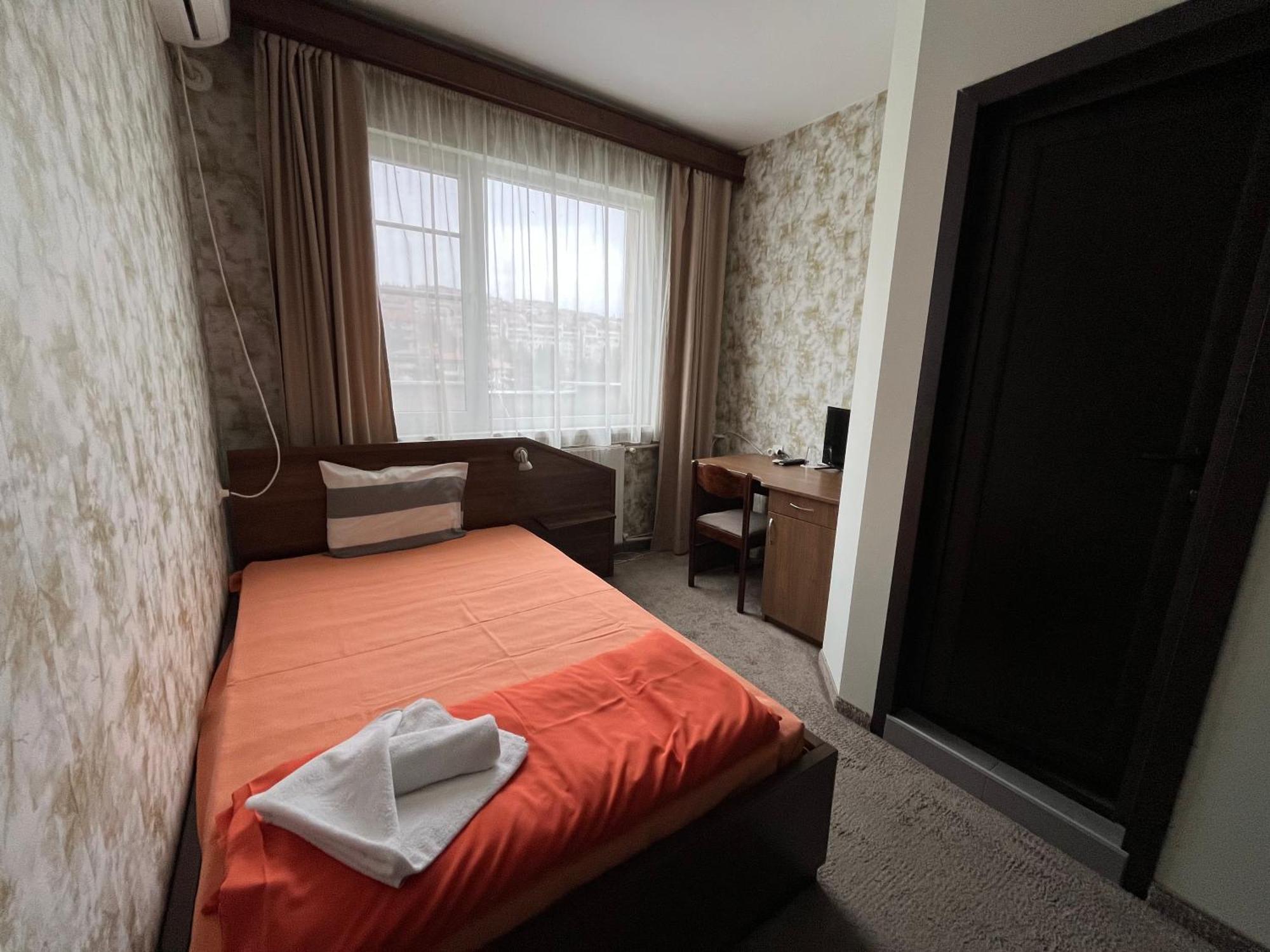 Park Hotel Ivailo 벨리코 터르노보 객실 사진